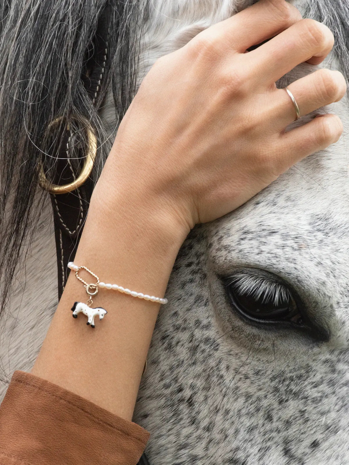 Porcelain white horse charm – Nach – NACH BIJOUX
