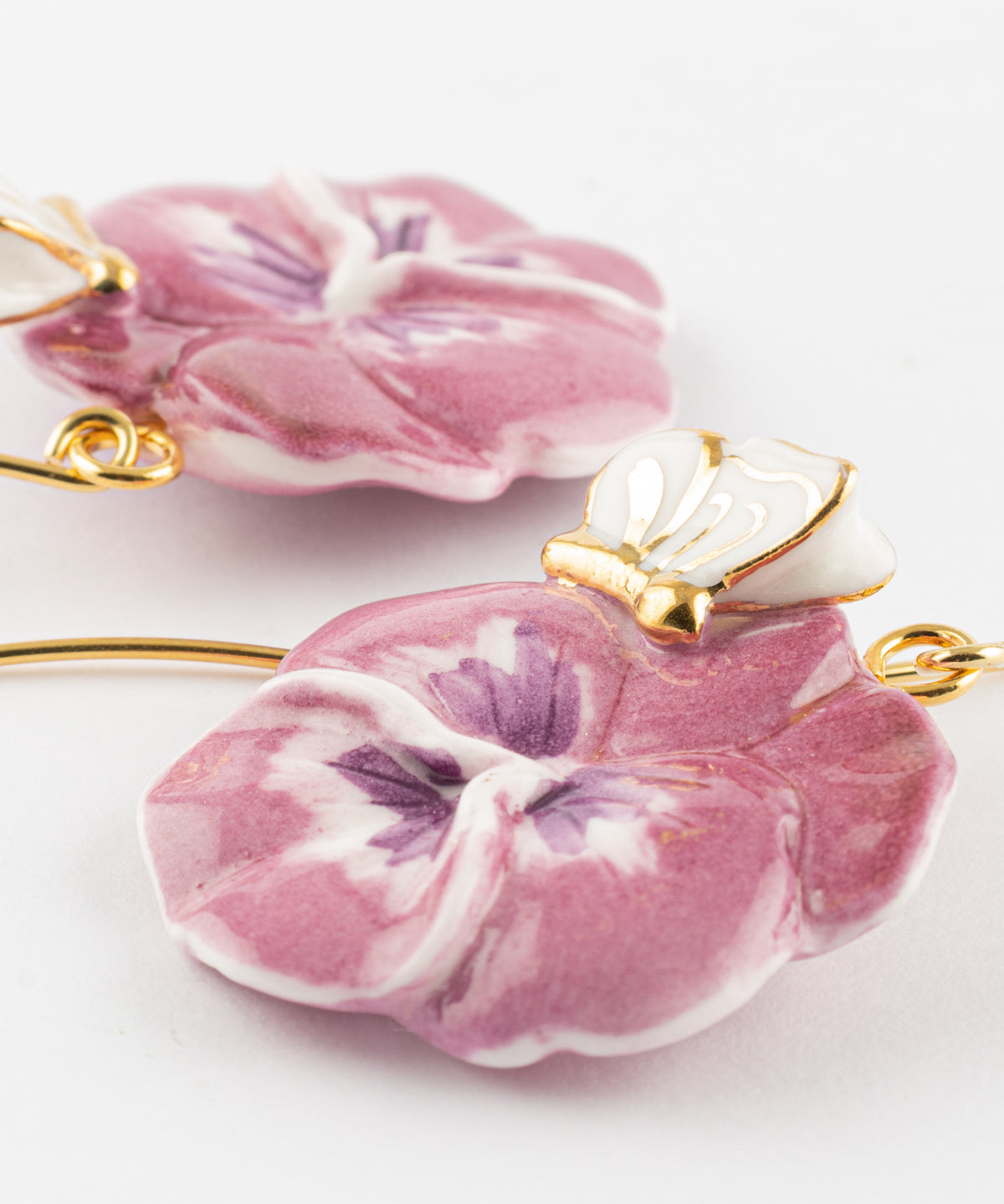 Boucles d'oreilles pensée & papillon