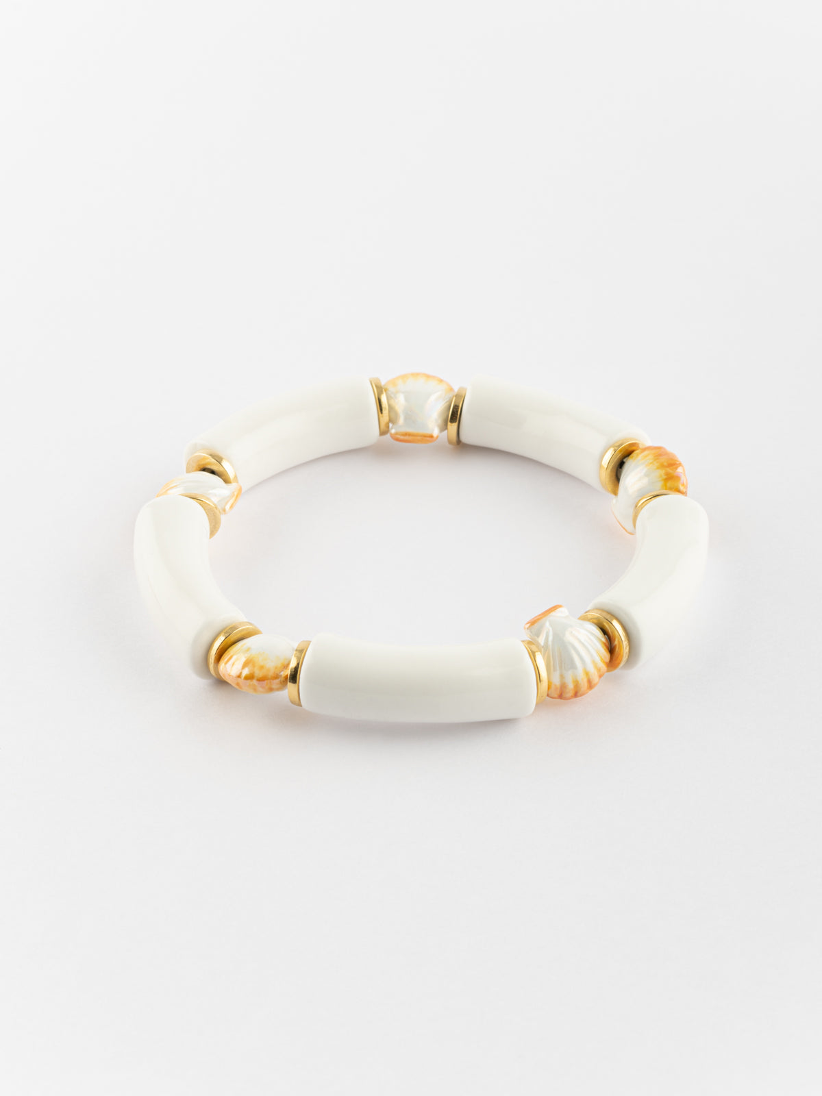 Bracelet perles blanches coquillage