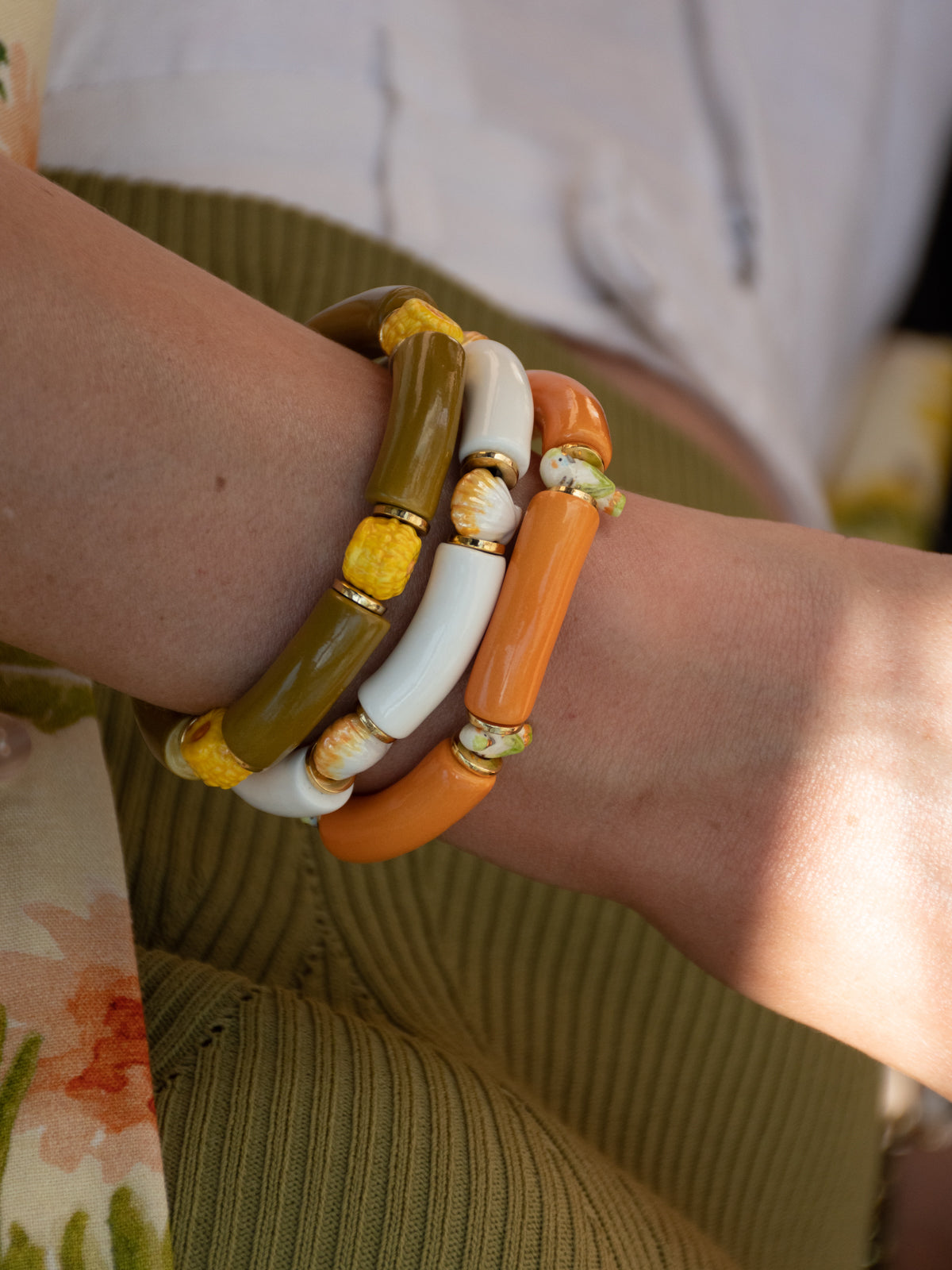 Bracelet perles blanches coquillage