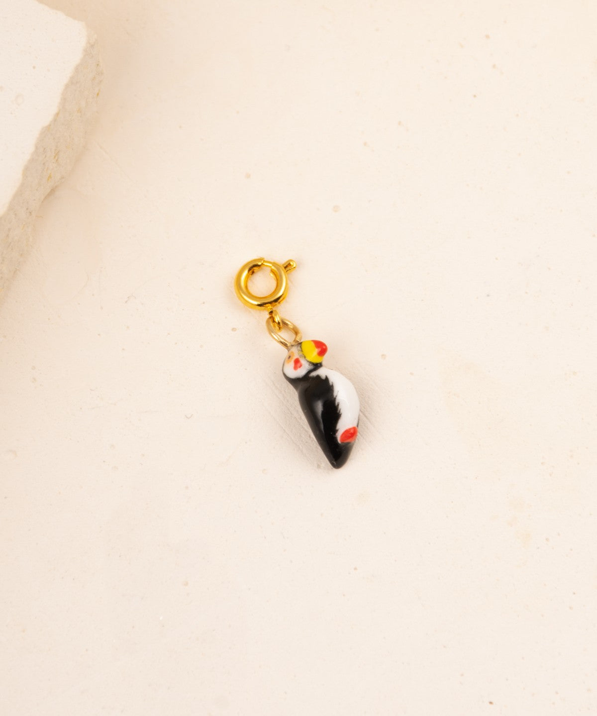 Charm's animal macareux porcelaine peint à la main