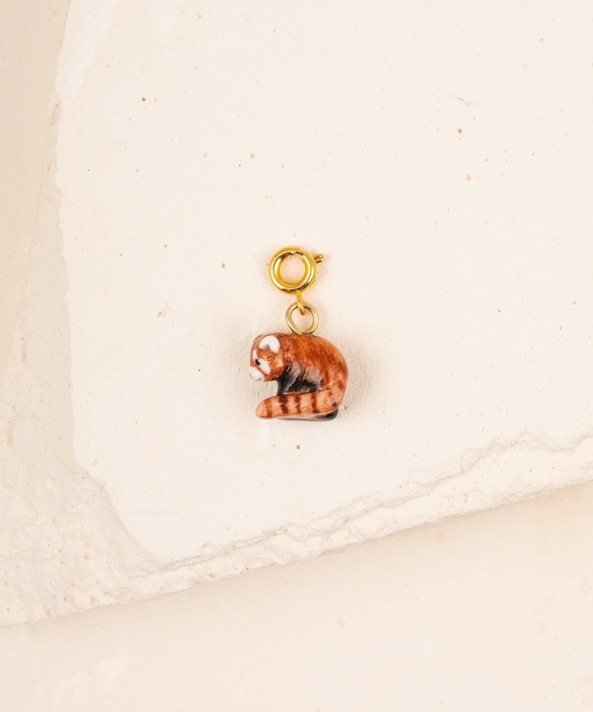 Charm's animal panda roux porcelaine peint à la main