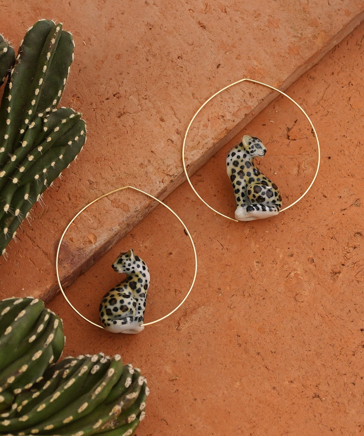 Créoles léopard animal porcelaine peint à la main