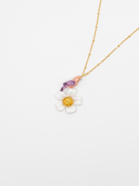 collier doré fleur blanche oiseau rose violet perroquet porcelaine