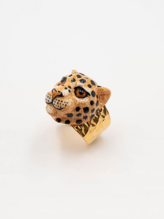 Leopard hammered ring