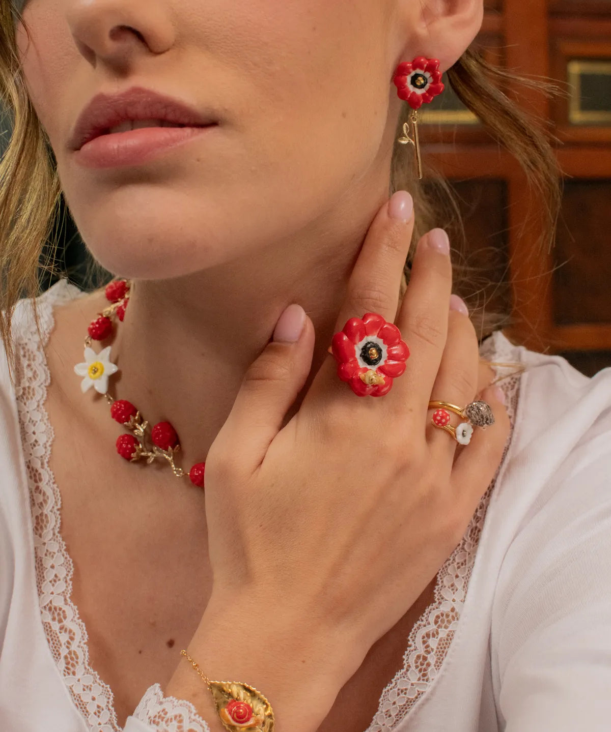 Red anemone ring