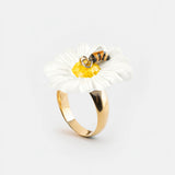 Maxi daisy ring with bee charm