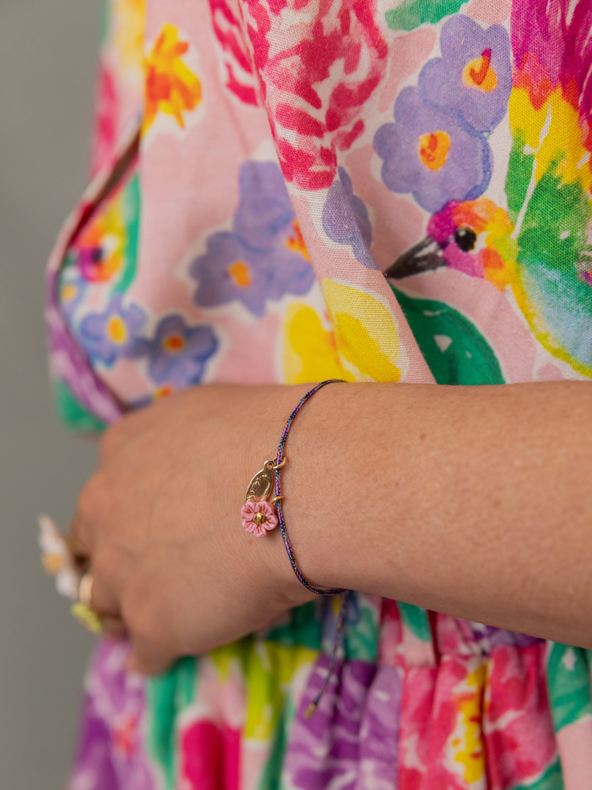 Bracelet cordon fleur rose