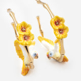 Créoles en bambou perroquet et fleurs