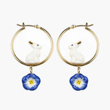 Créoles rondes lapin et fleur bleue