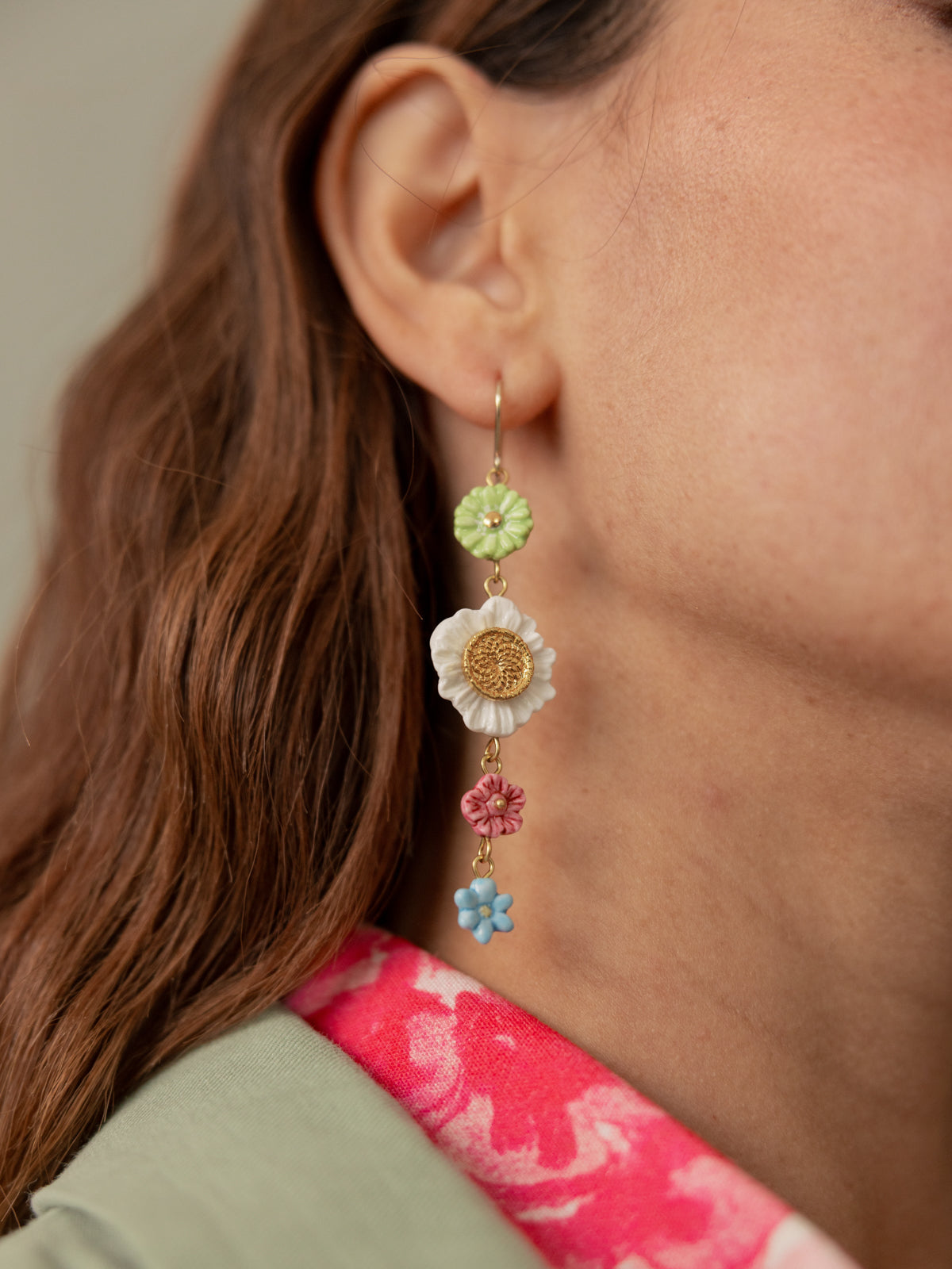 Flower drop earrings