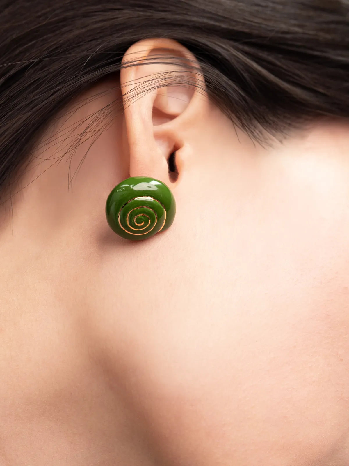 Puces d'oreilles escargot vert