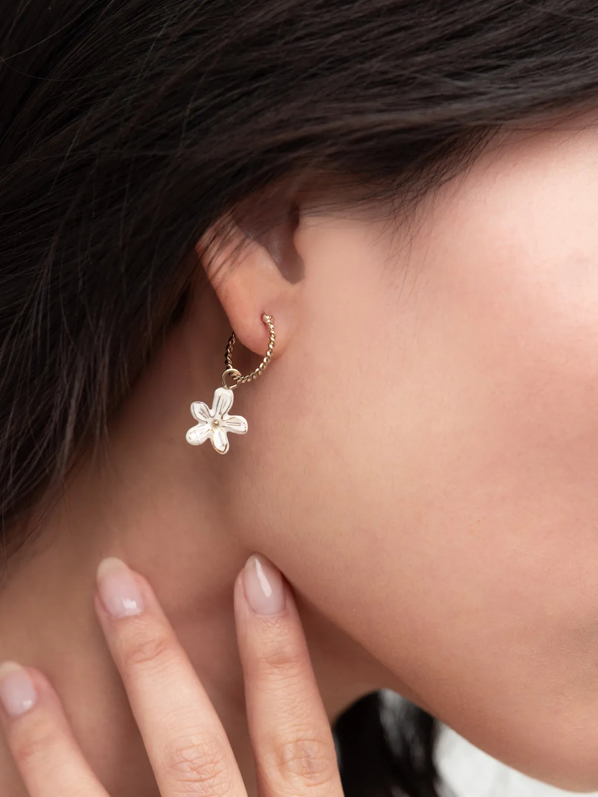 Mini créoles fleur d'Erine - vendue à l'unité