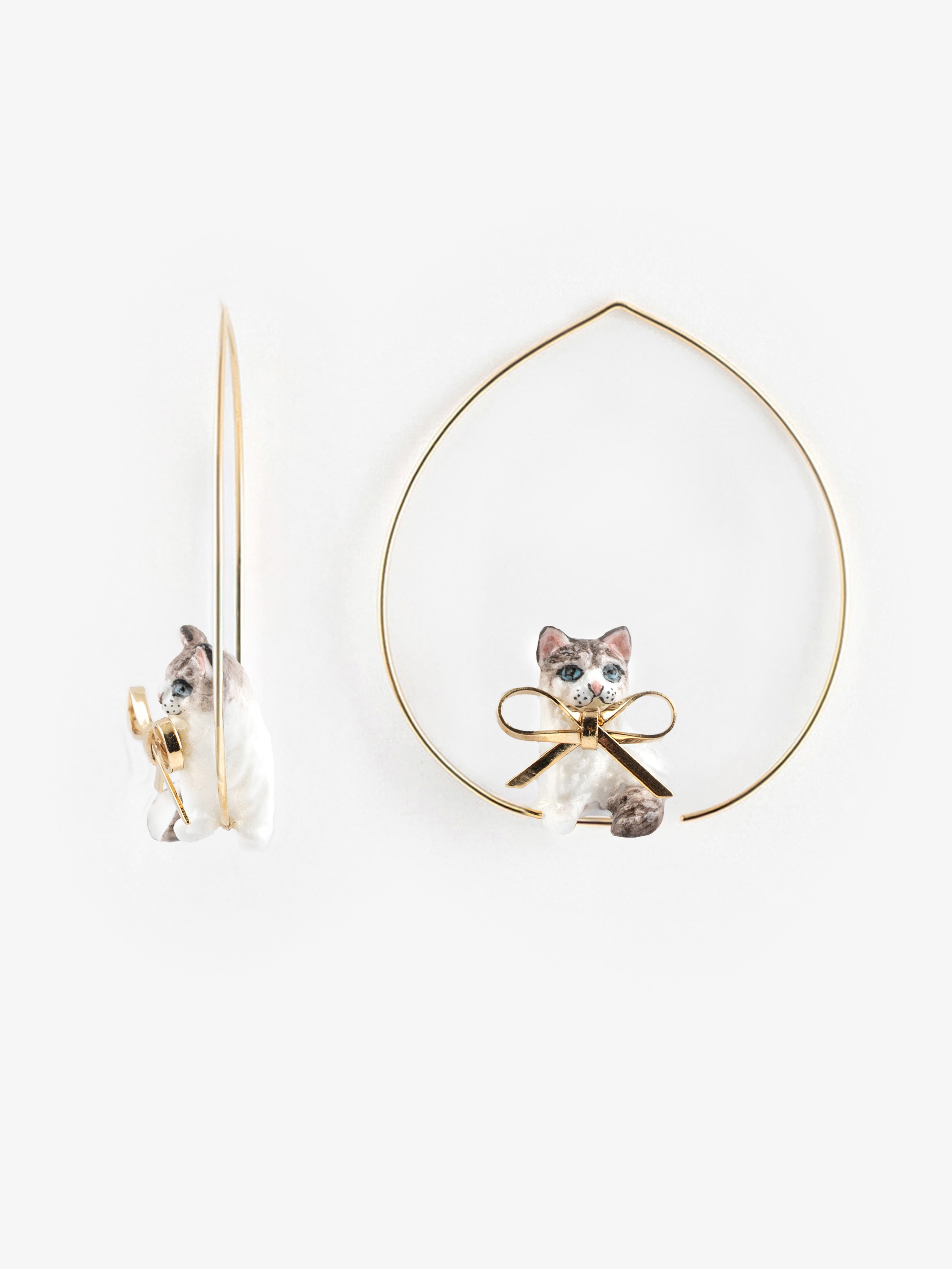 Large Ragdoll cat hoop earrings with bow – NACH BIJOUX