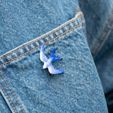 Pin’s hirondelle bleue