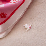Pin's colombe ruban rose