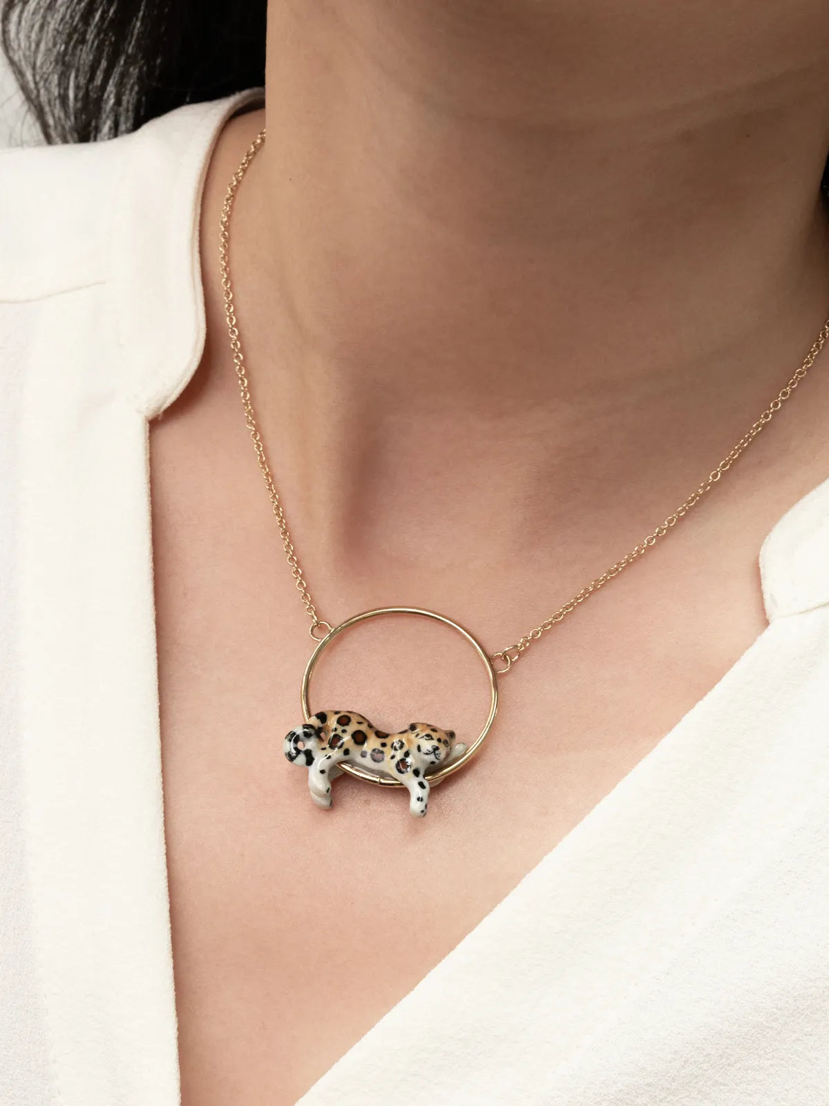 Round leopard necklace in porcelain and gold-plated brass – NACH Round leopard necklace in porcelain and gold-plated brass – NACH