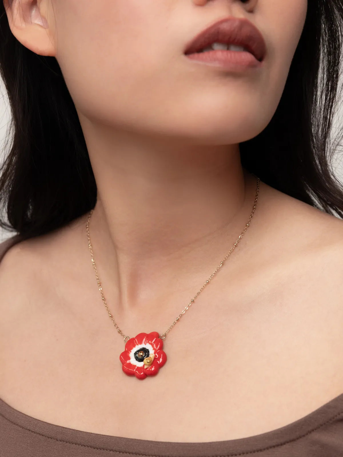 Collier anémone rouge