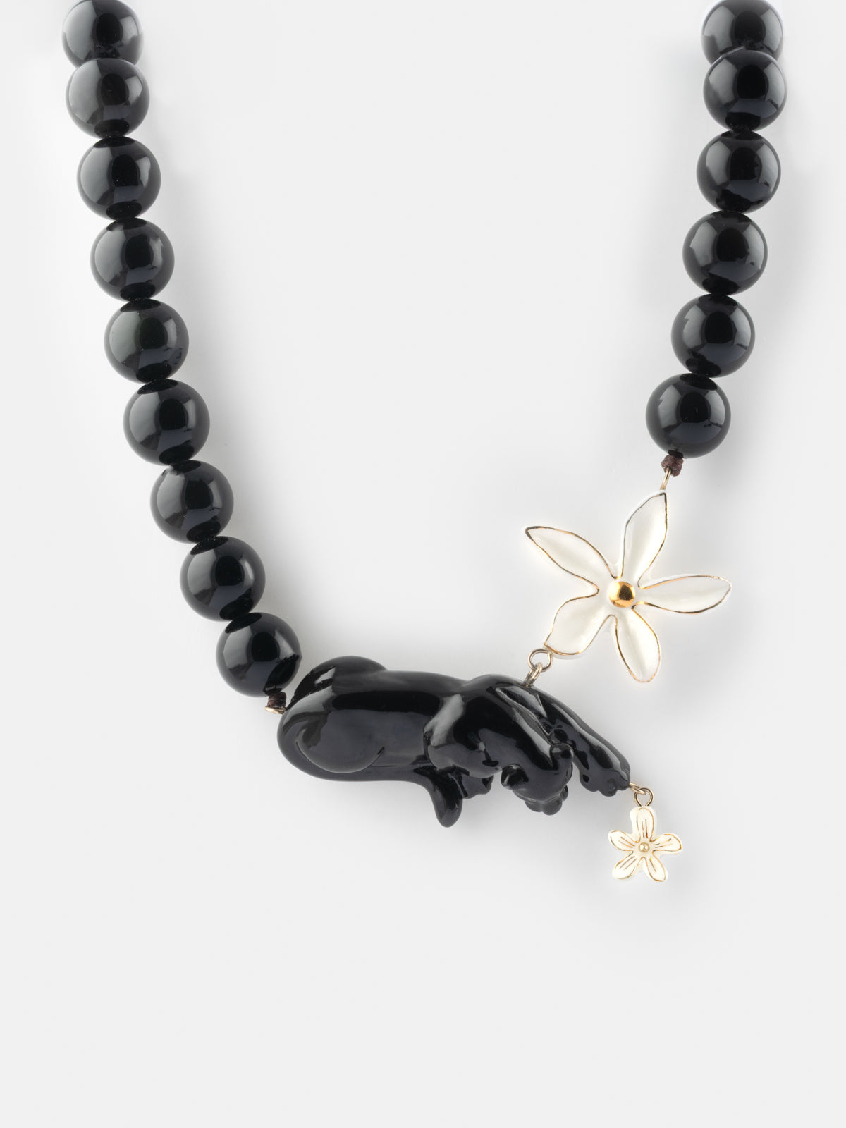 Collier Panthère, fleur et perles