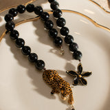 Collier Léopard, fleur et perles