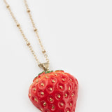 Collier sautoir fraise