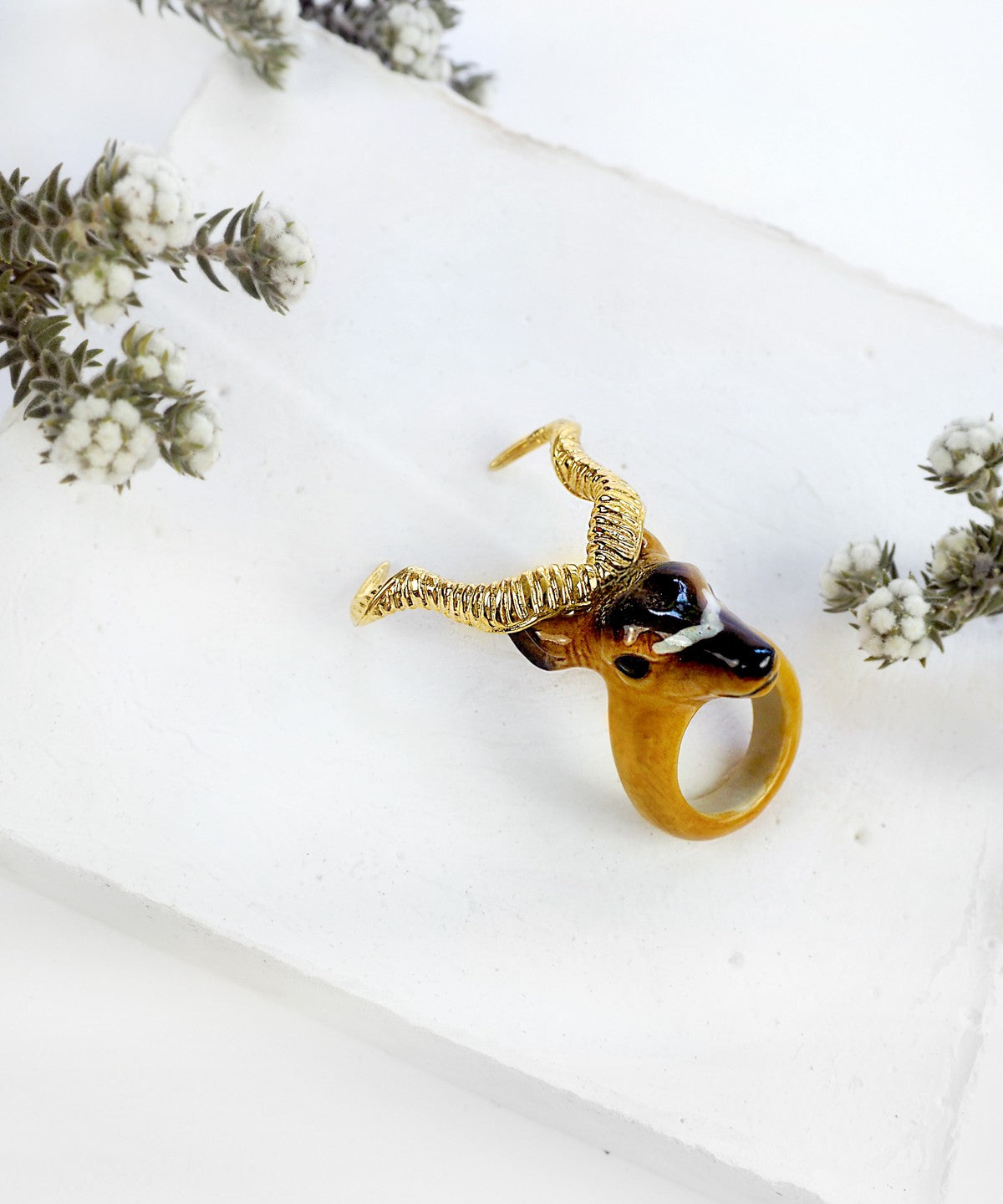 bague en porcelaine peinte à la main animal antilope