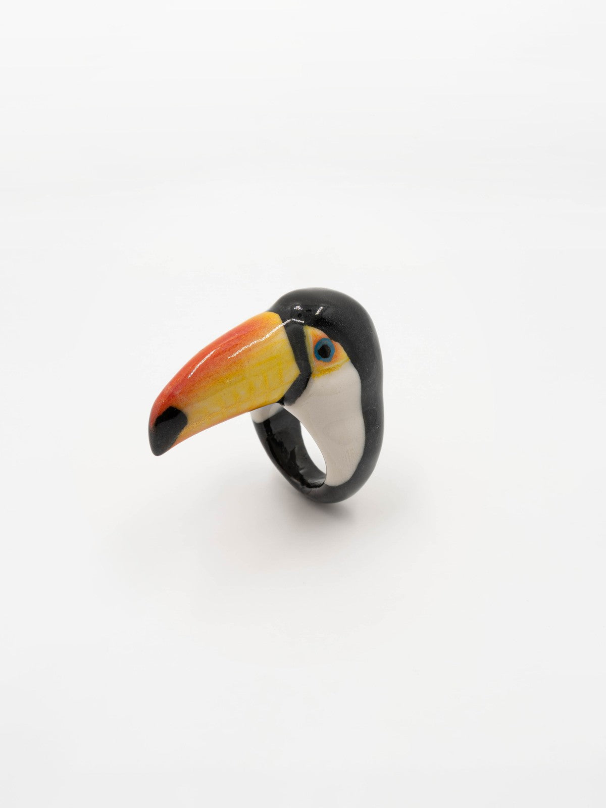 bague en porcelaine peinte à la main animal toucan