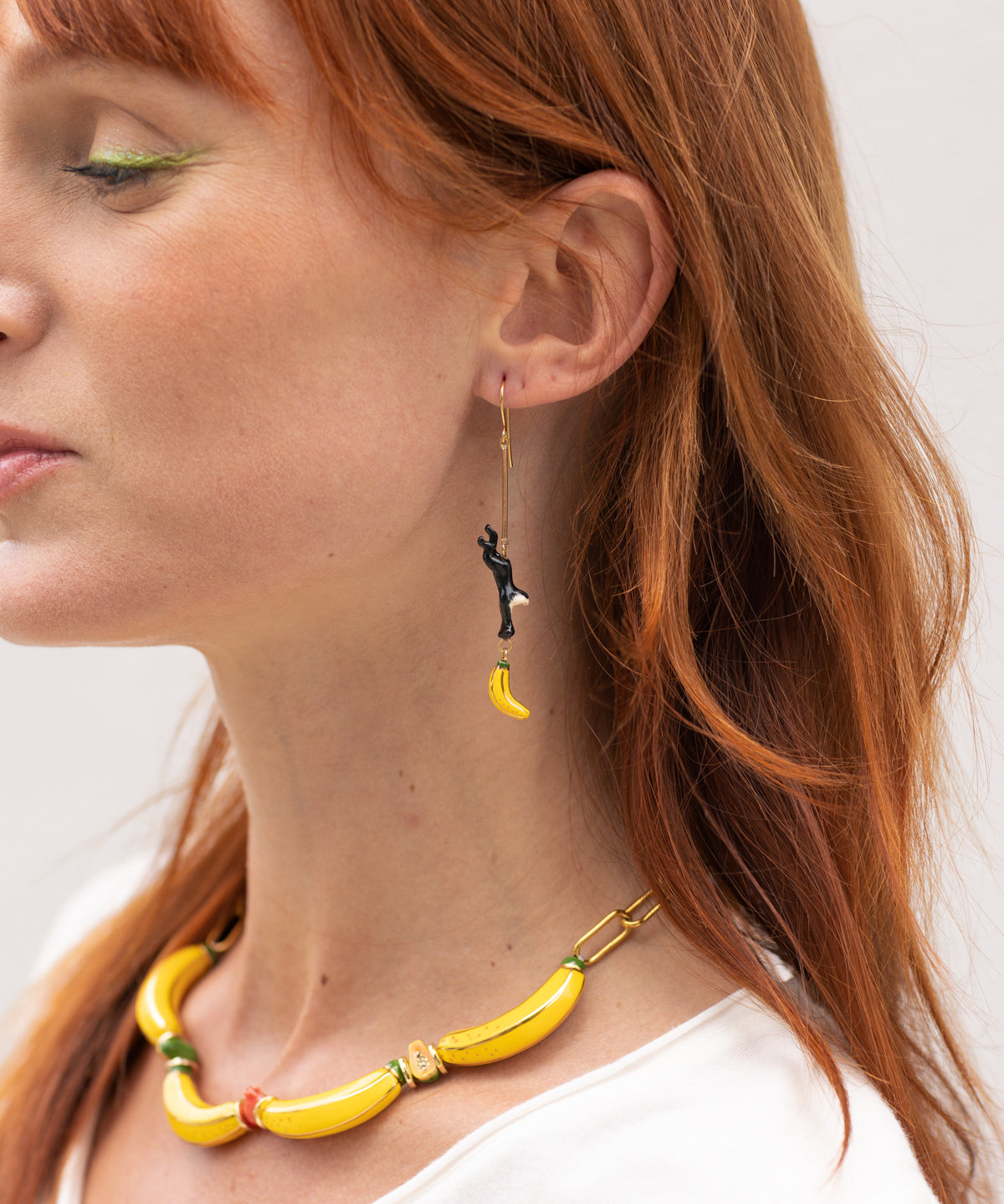 Boucles d'oreilles capucin noir & fruits