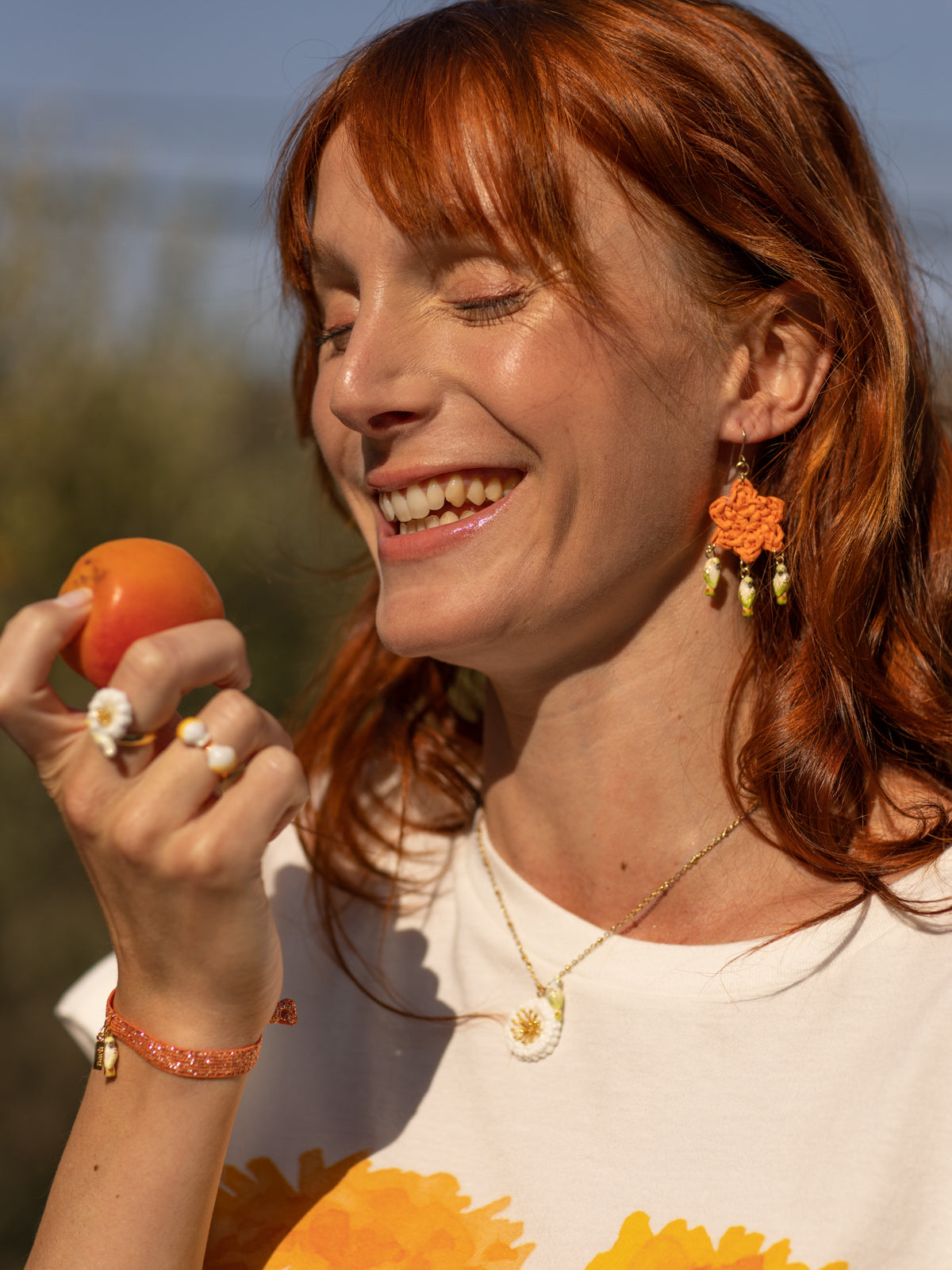 Boucles d'oreilles fleur en raphia & perruches