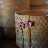 Boucles d'oreilles orchidée rose avec franges
