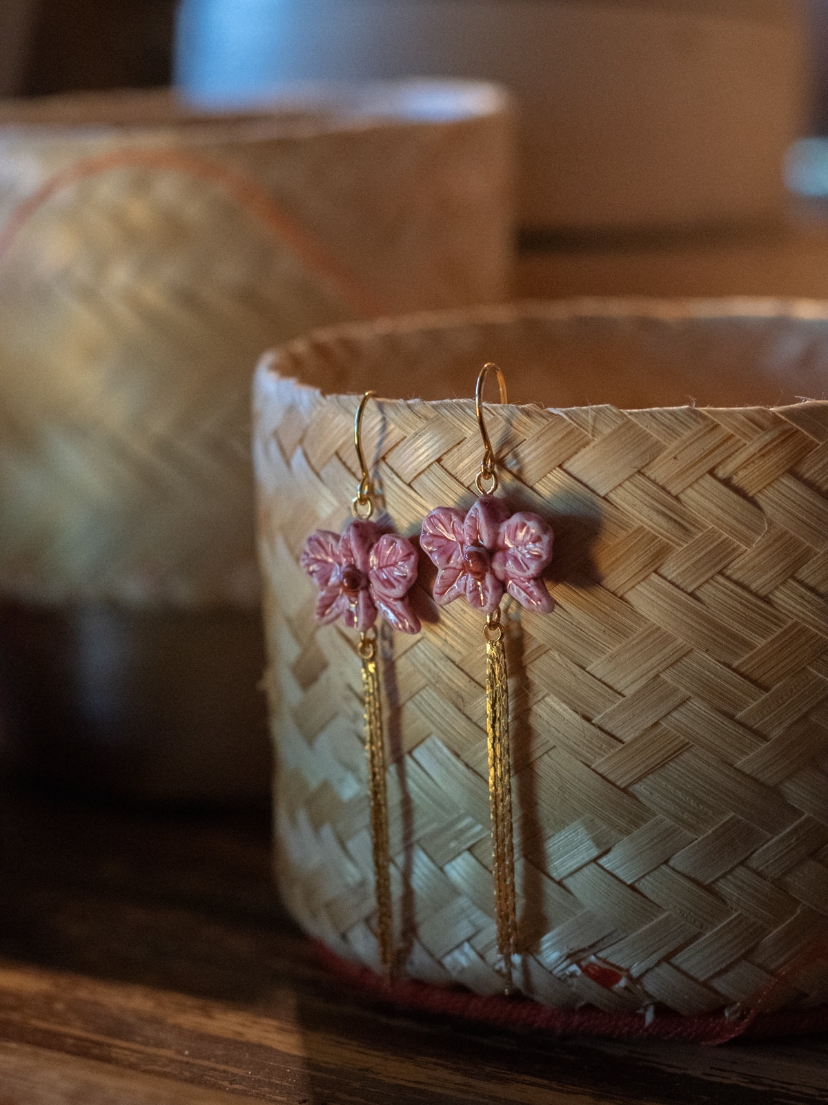 Boucles d'oreilles orchidée rose avec franges