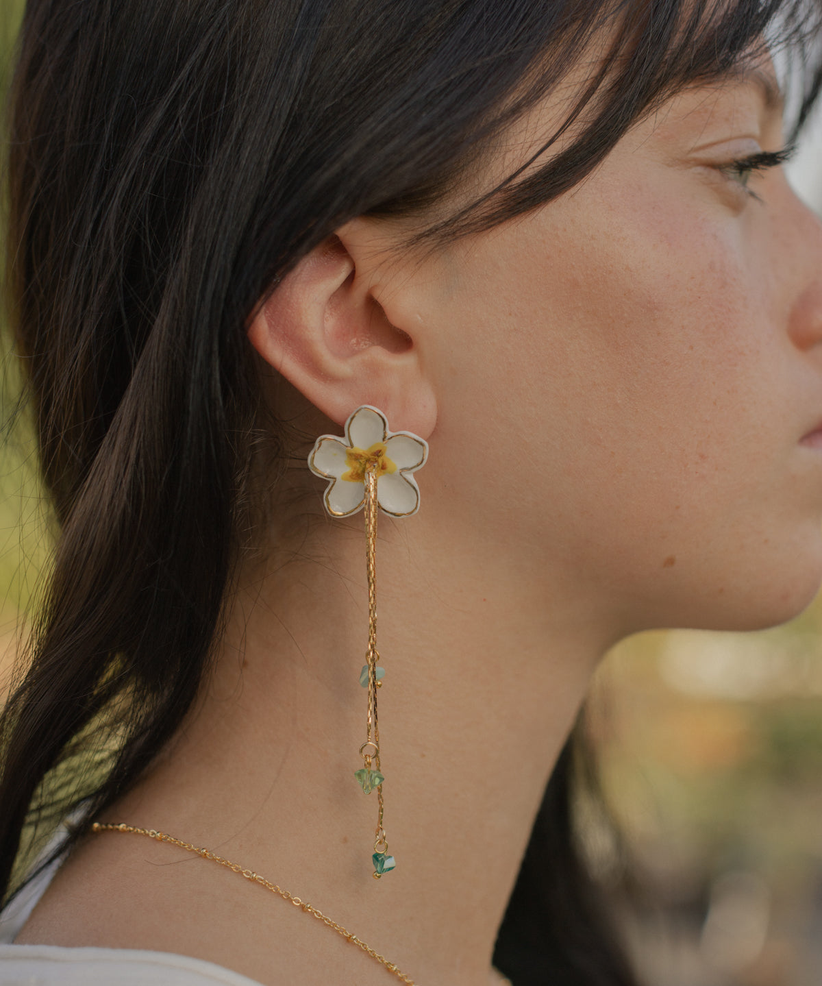 Boucles d'oreilles pendantes fleur de poirier