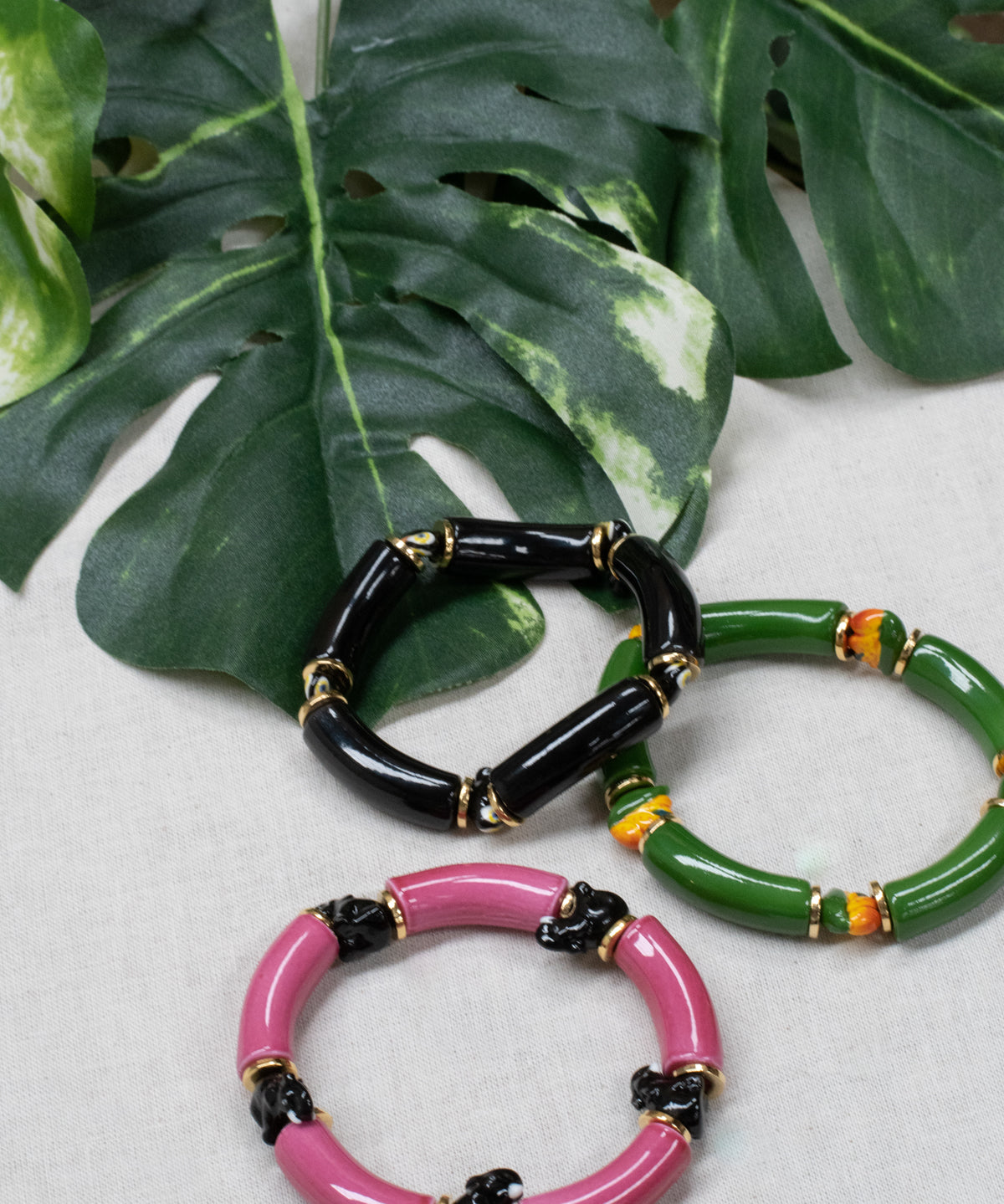 Bracelet perles vertes oiseau de paradis