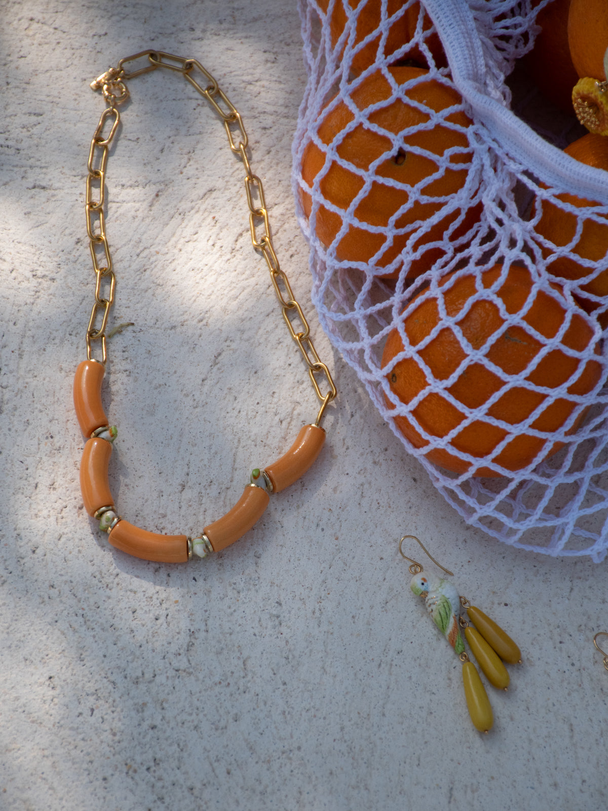 Collier perruches & perles oranges