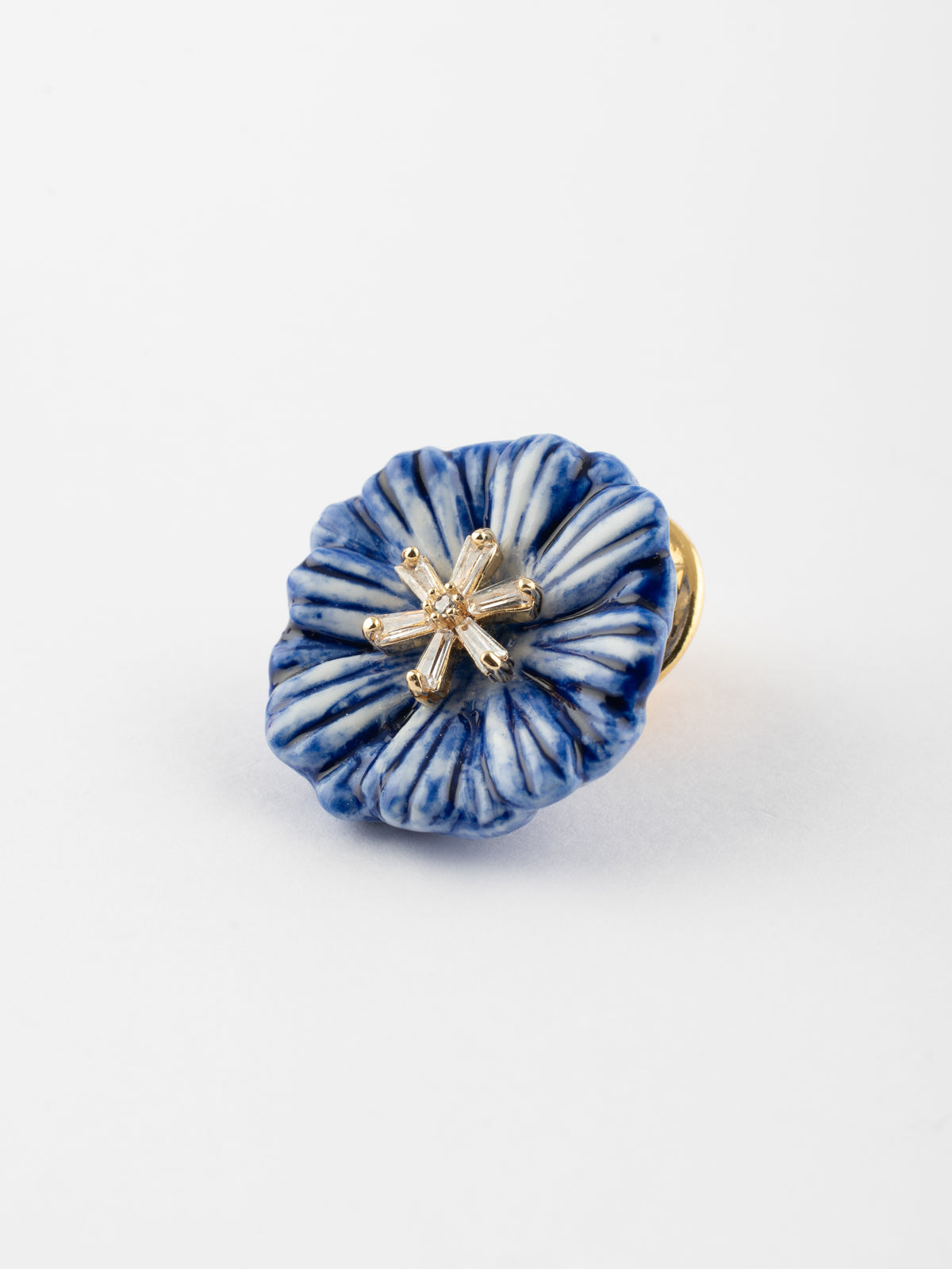 Pin's chardon bleu