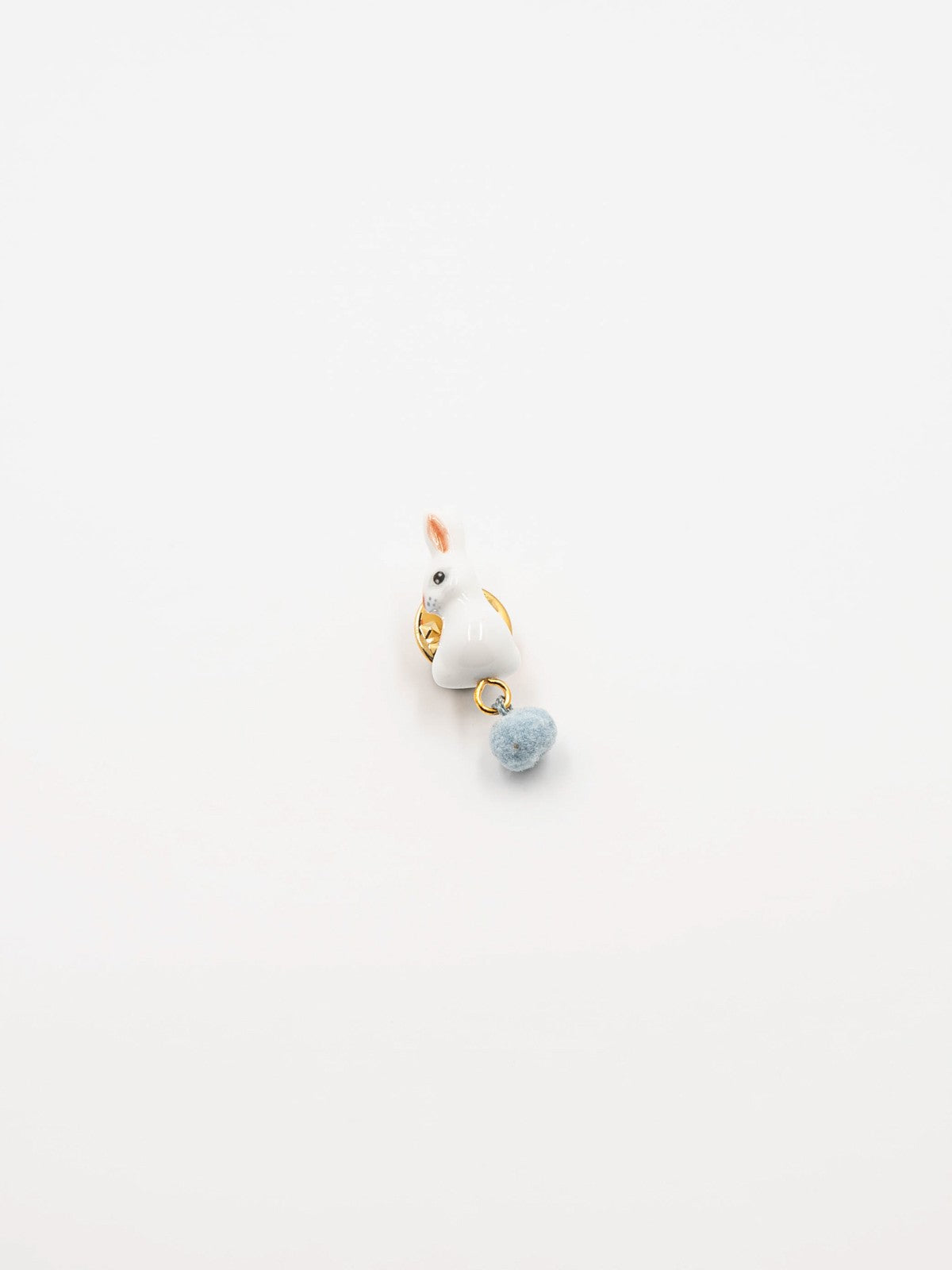Pin's lapin avec pompon