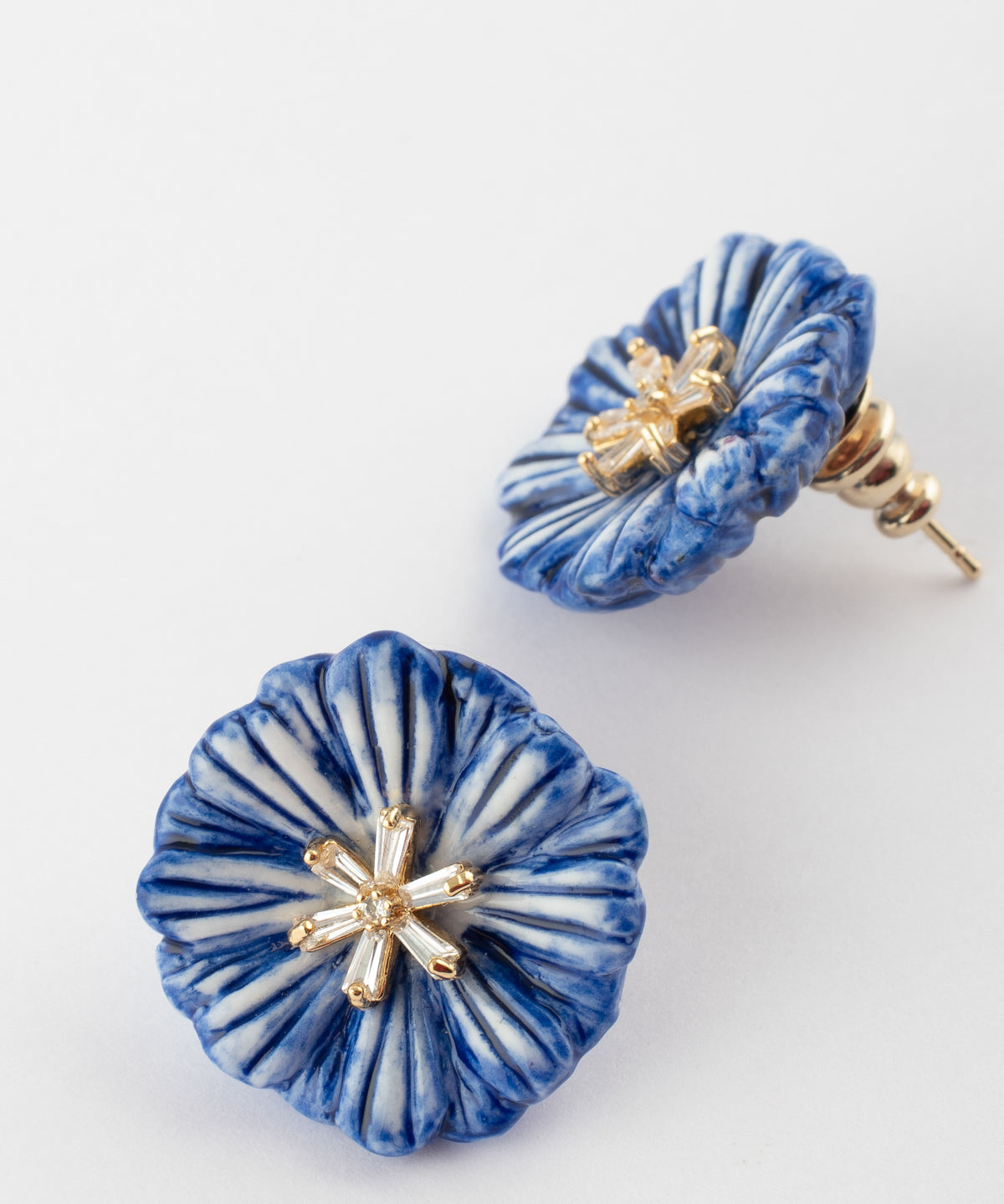 Puces d'oreilles chardon bleu