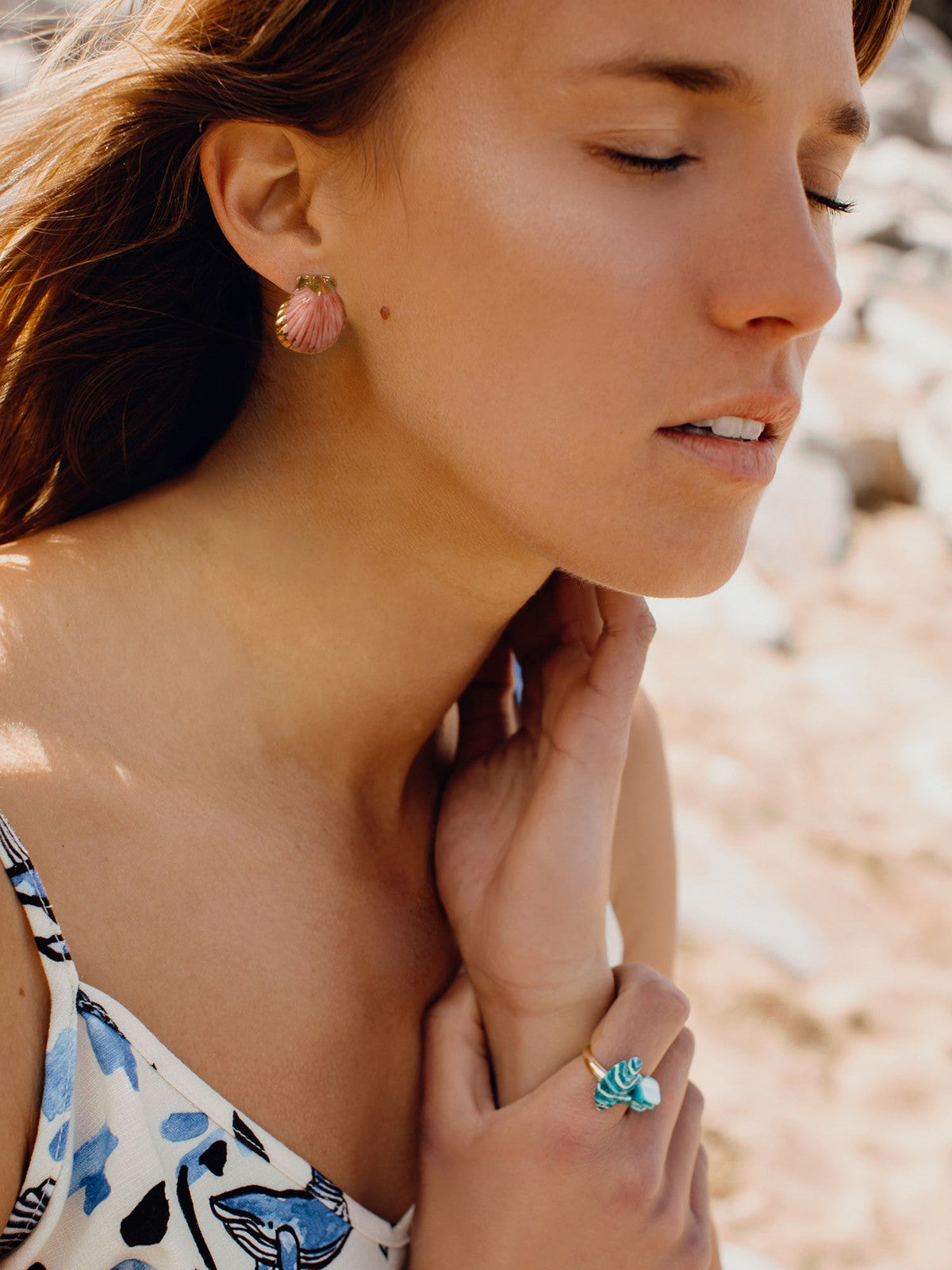 boules d'oreilles coquillage rose or
