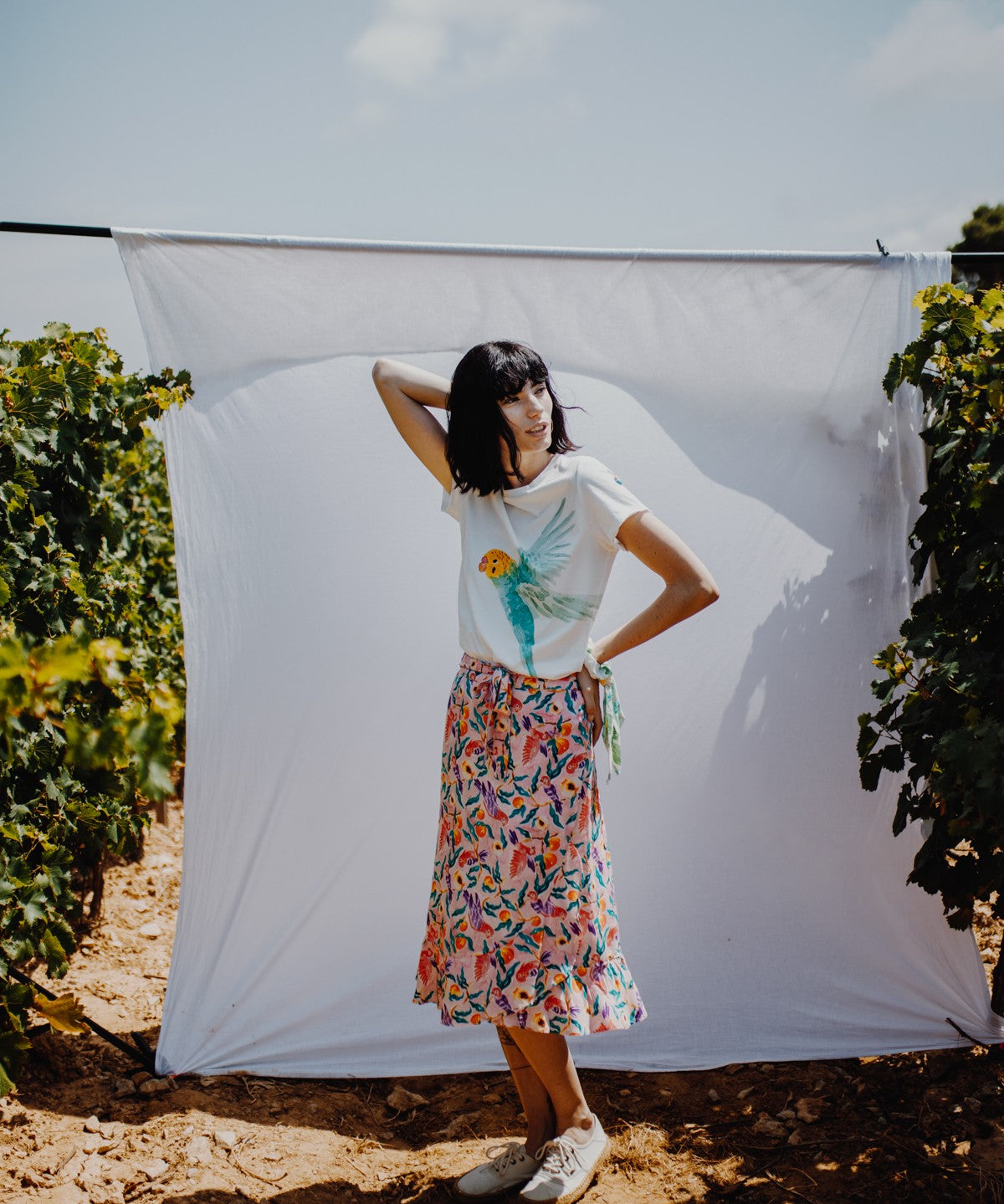 t-shirt blanc perruche perroquet jaune bleu